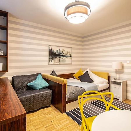 National Museum Apartment By Ruterra Praha Bagian luar foto