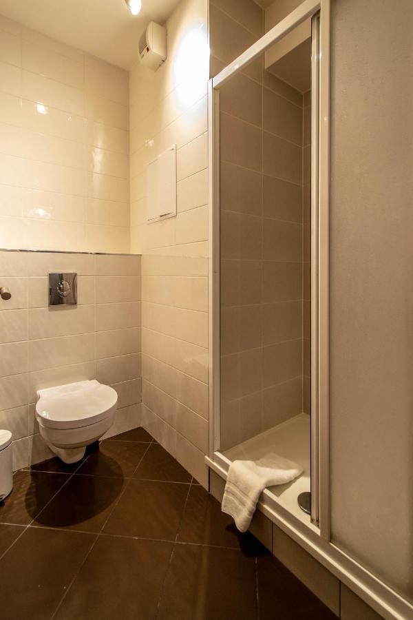 National Museum Apartment By Ruterra Praha Bagian luar foto