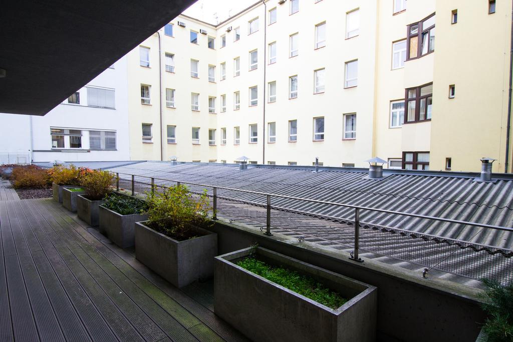 National Museum Apartment By Ruterra Praha Bagian luar foto