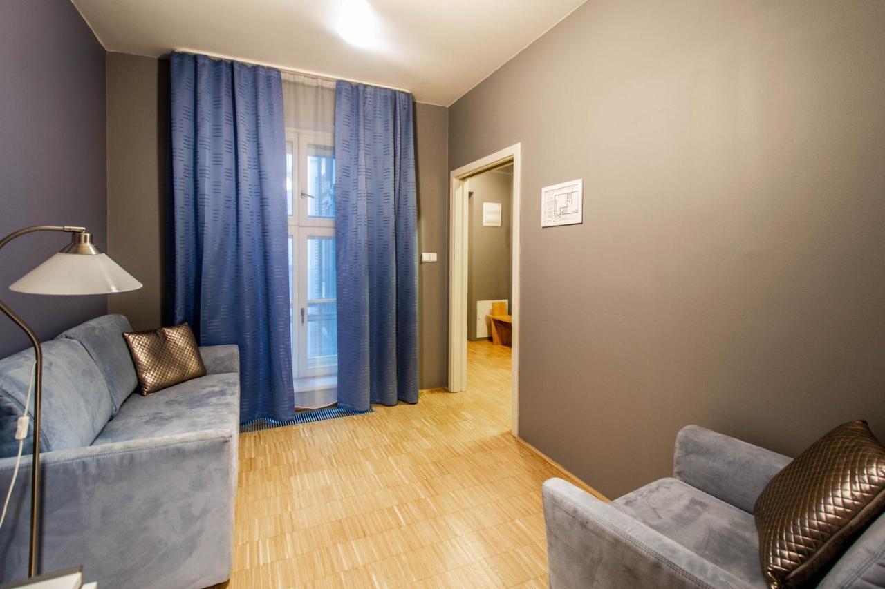 National Museum Apartment By Ruterra Praha Bagian luar foto