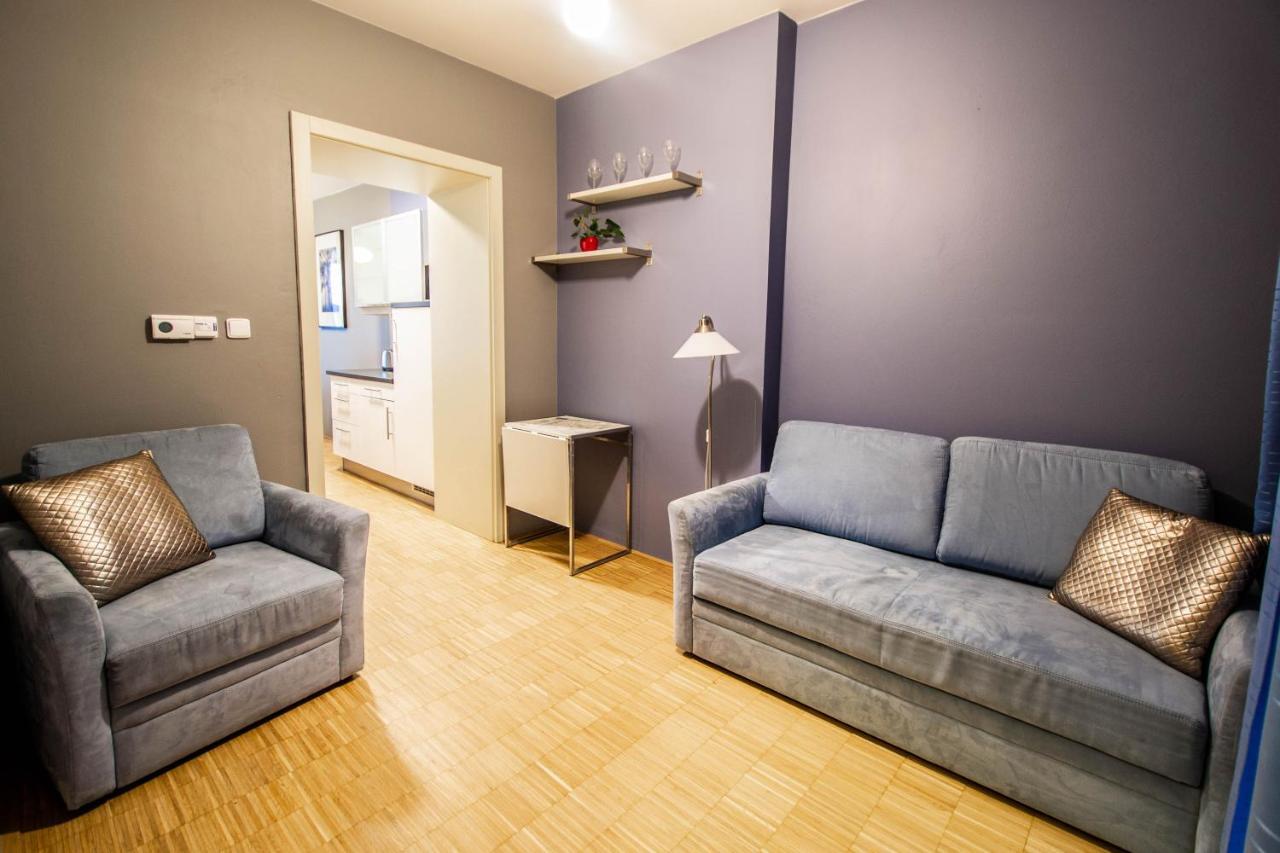 National Museum Apartment By Ruterra Praha Bagian luar foto